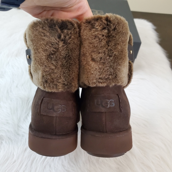 UGG Sz 7 Mini Berge Suede Shearling Cuff Boots - Picture 3 of 15